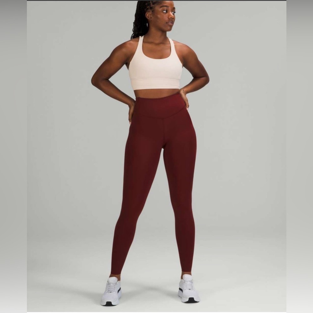 Lululemon Base Pace High-Rise Tight 30"
Red Merlot Size 8